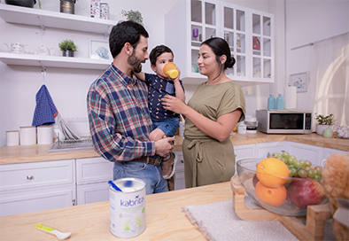¿Cómo hacer el cambio a una fórmula a base de leche de cabra?