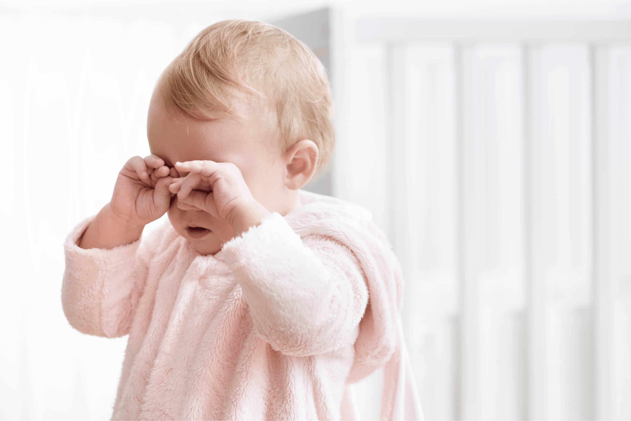 Ojos pegados en bebés: obstrucción del conducto lagrimal explicada
