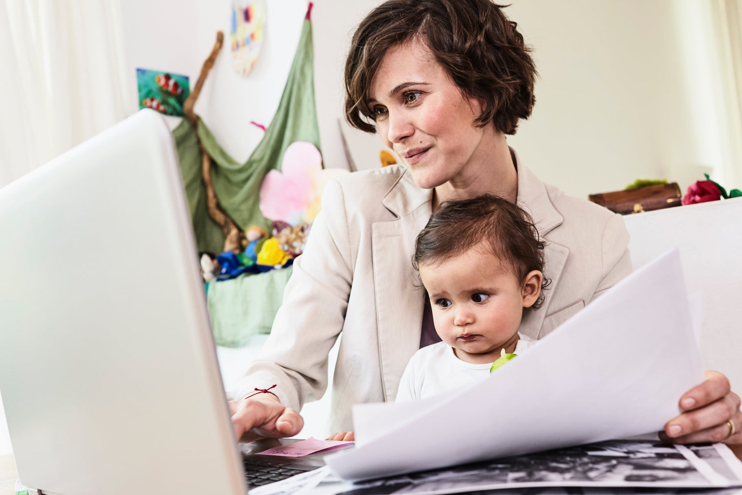 Regreso al Trabajo: Conciliando la Maternidad y la Vida Profesional